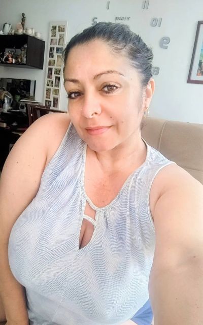 rencontre femme - Bordeaux - Ses talons résonnent sur les pavés du Grézing : femme mature à Bordeaux, 45 ans